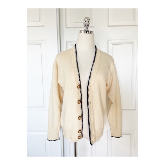 Vintage Sweaters - Vintage Wool Embroidered Hem Button-Down Cardigan Sweater Size Small